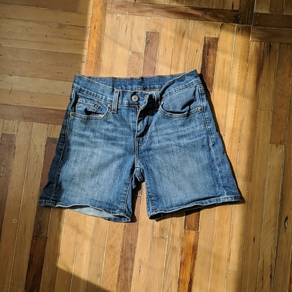 Levi's Pants - Levi's vintage fit denim shorts